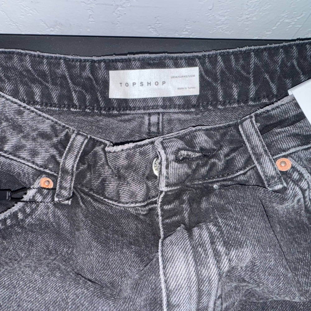 Topshop Black Denim Shorts - Picture 3 of 4